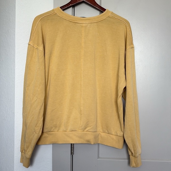 ARIAT STEER HEAD YELLOW PULLOVER WOMENS LARGE - Picture 3 of 4